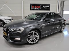 Audi A3 Limousine - 1.4 TFSI CoD Ambiente Pro Line Plus 2x S-Line 18 inch Navigatie Cruise control PDC Boekjes