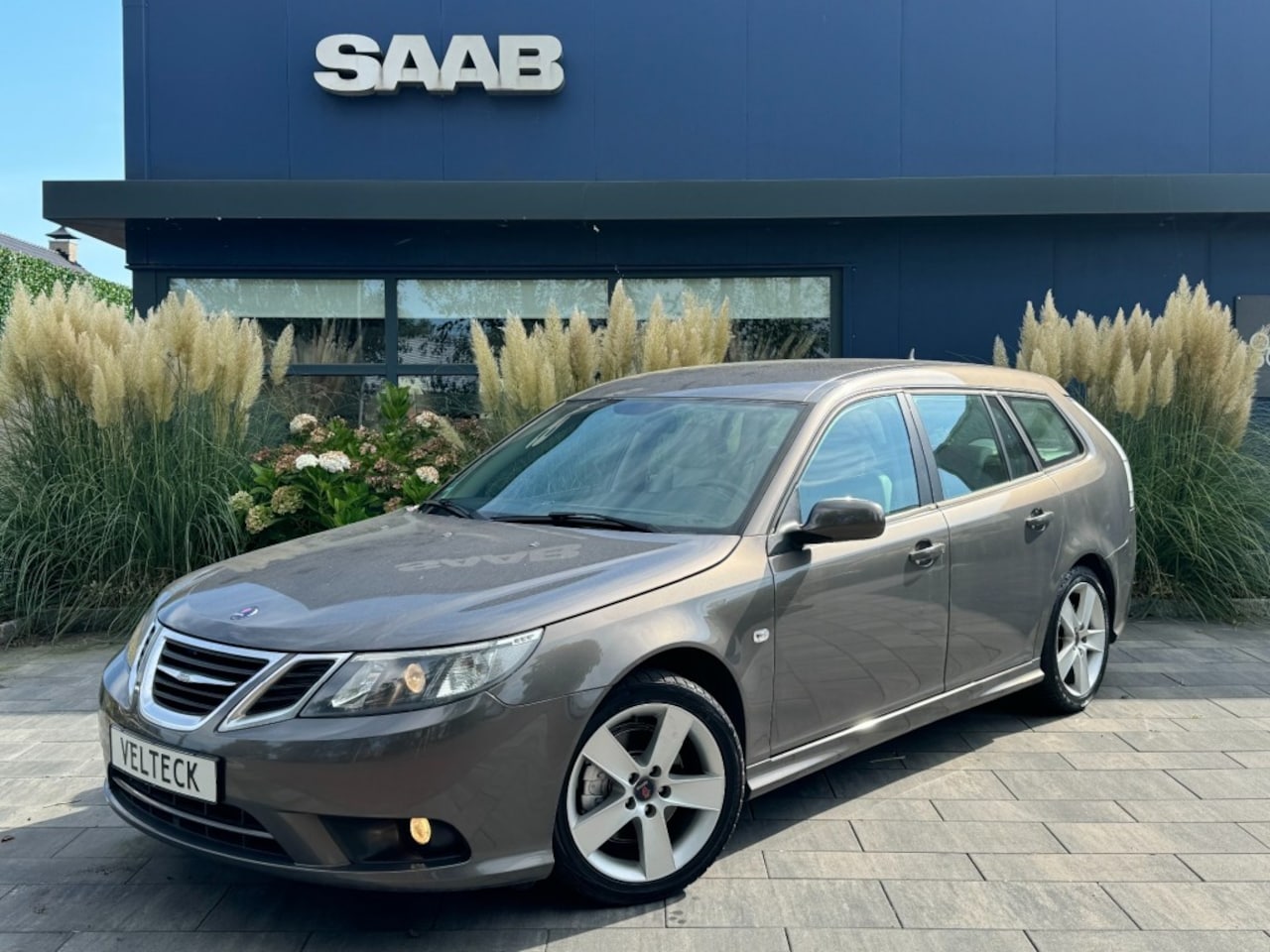 Saab 9-3 - Estate 2.0t Vector Hirsch 195pk 6-bak/17 Aero/Leer - AutoWereld.nl