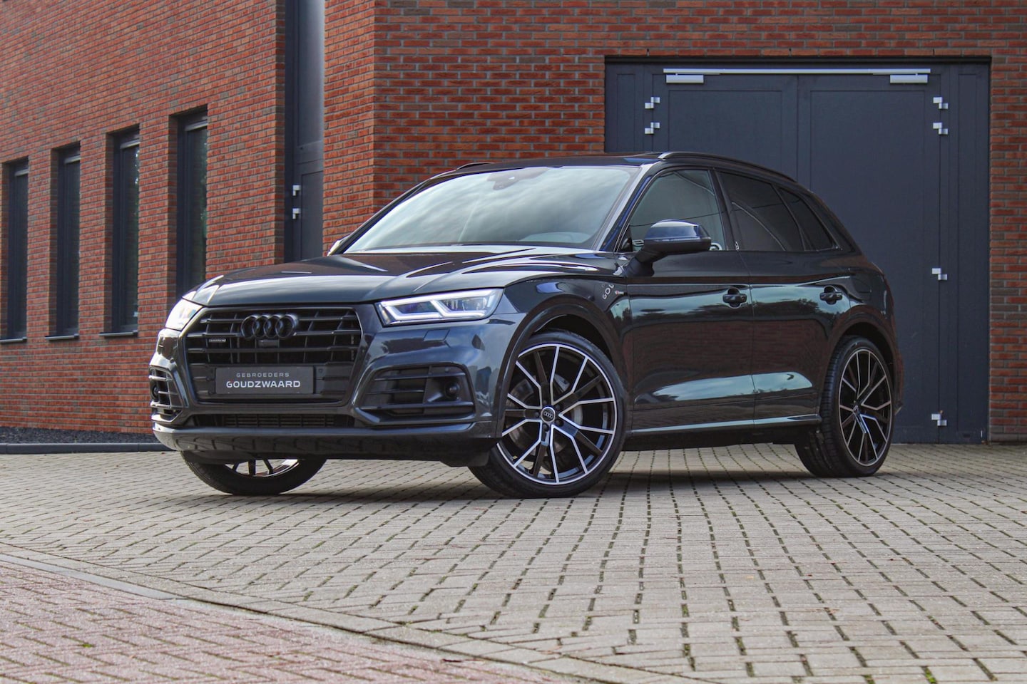 Audi Q5 - 55 TFSI e quattro Competition | Pano | Luchtvering | Leder | Trekhaak elek. - AutoWereld.nl