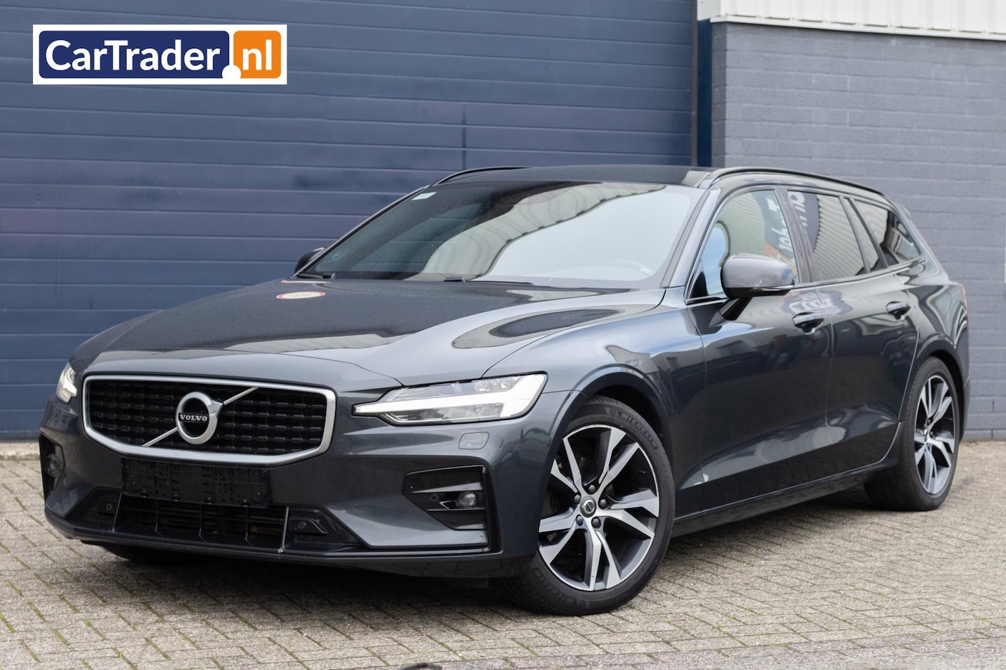 Volvo V60 - 2.0 D4 R-Design Leder Led - AutoWereld.nl