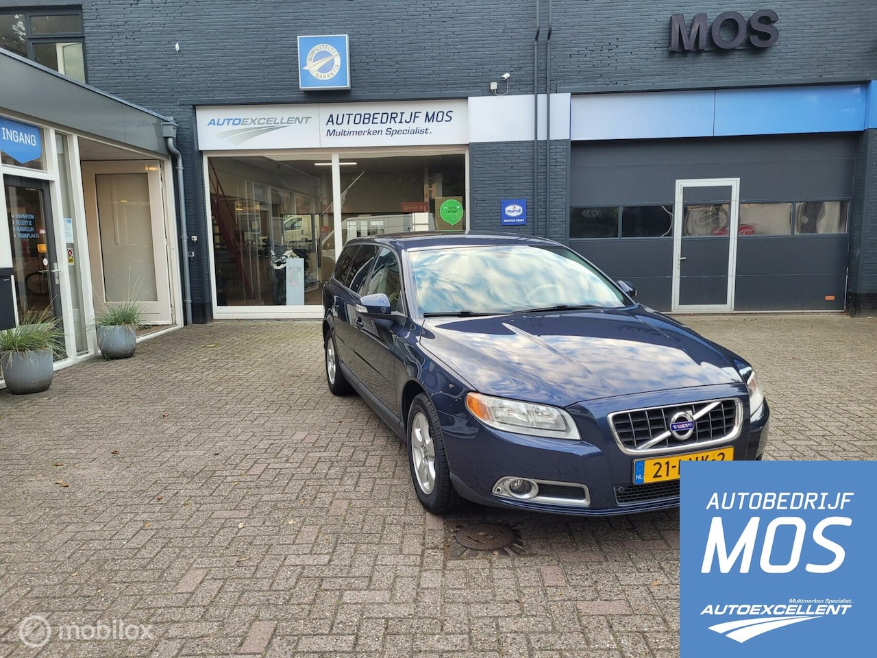 Volvo V70 - 2.0F Summum clima/cruise/navi/trekhaak - AutoWereld.nl