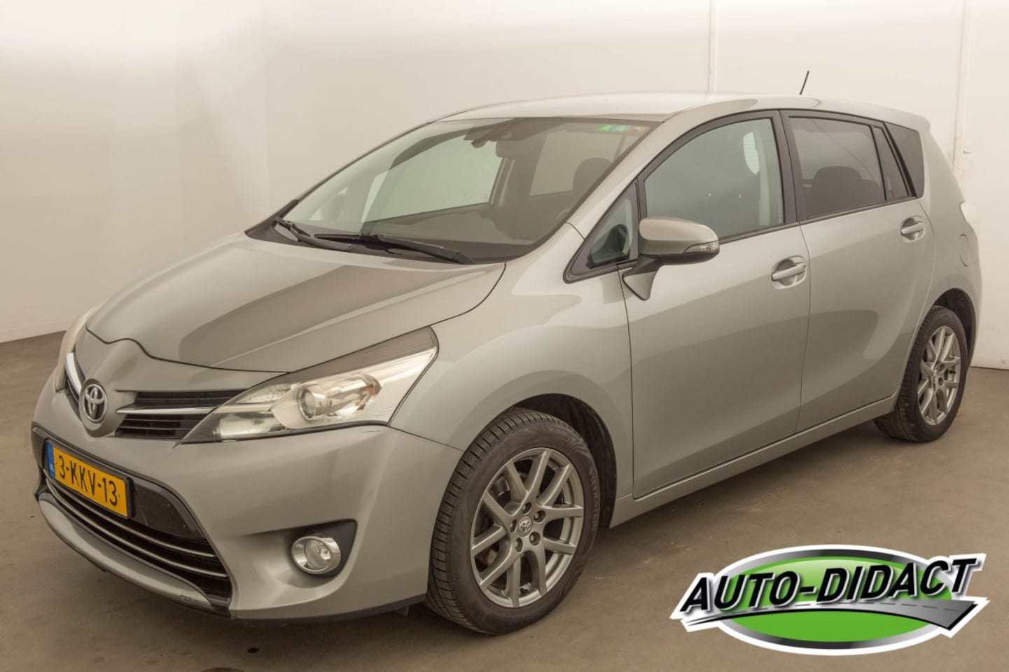 Toyota Verso - 1.8 VVT-i 7Persoons. Automaat Business - AutoWereld.nl