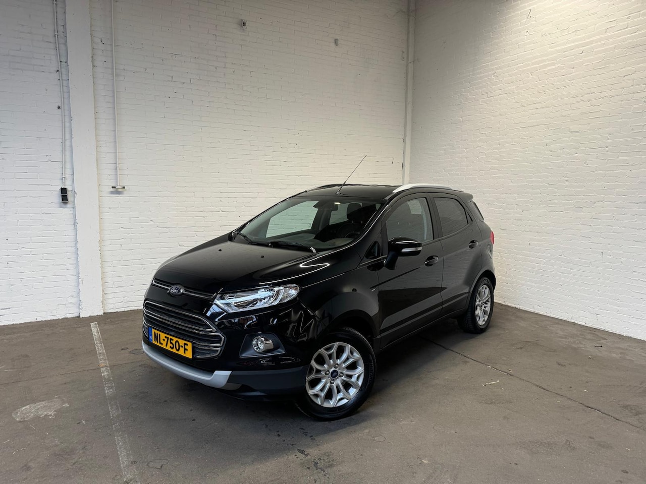 Ford EcoSport - 1.0 EcoBoost Titanium Navi|Trekhaak|Cruise control|Stoelverwarming - AutoWereld.nl