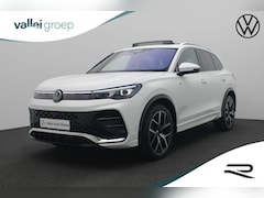 Volkswagen Tiguan - 1.5 eTSI 150PK DSG R-Line Edition | Pano | Trekhaak | Standkachel | Harman/Kardon | IQ Lig