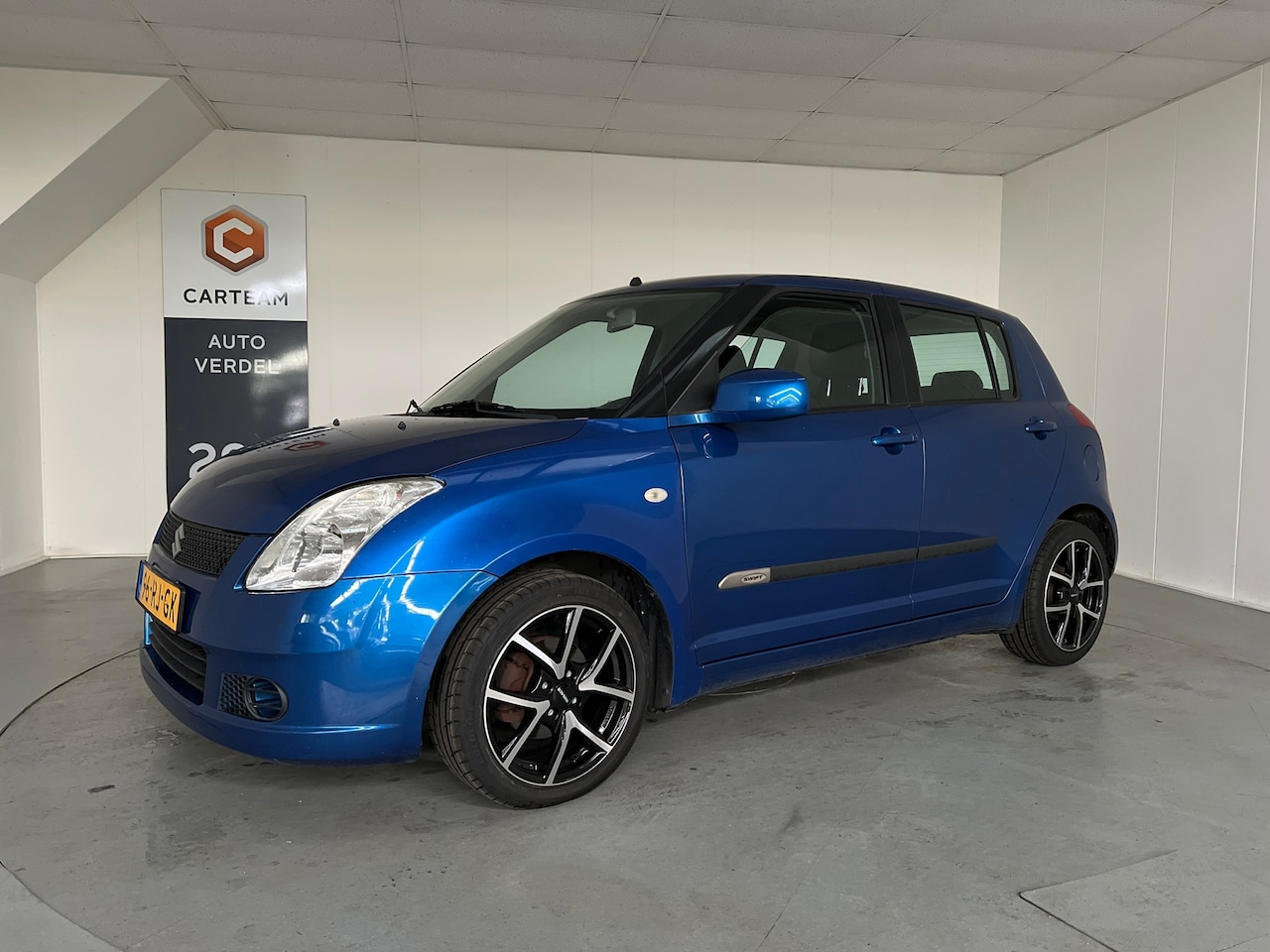 Suzuki Swift - 1.5 GLS Airco, LMV, Navigatie - AutoWereld.nl