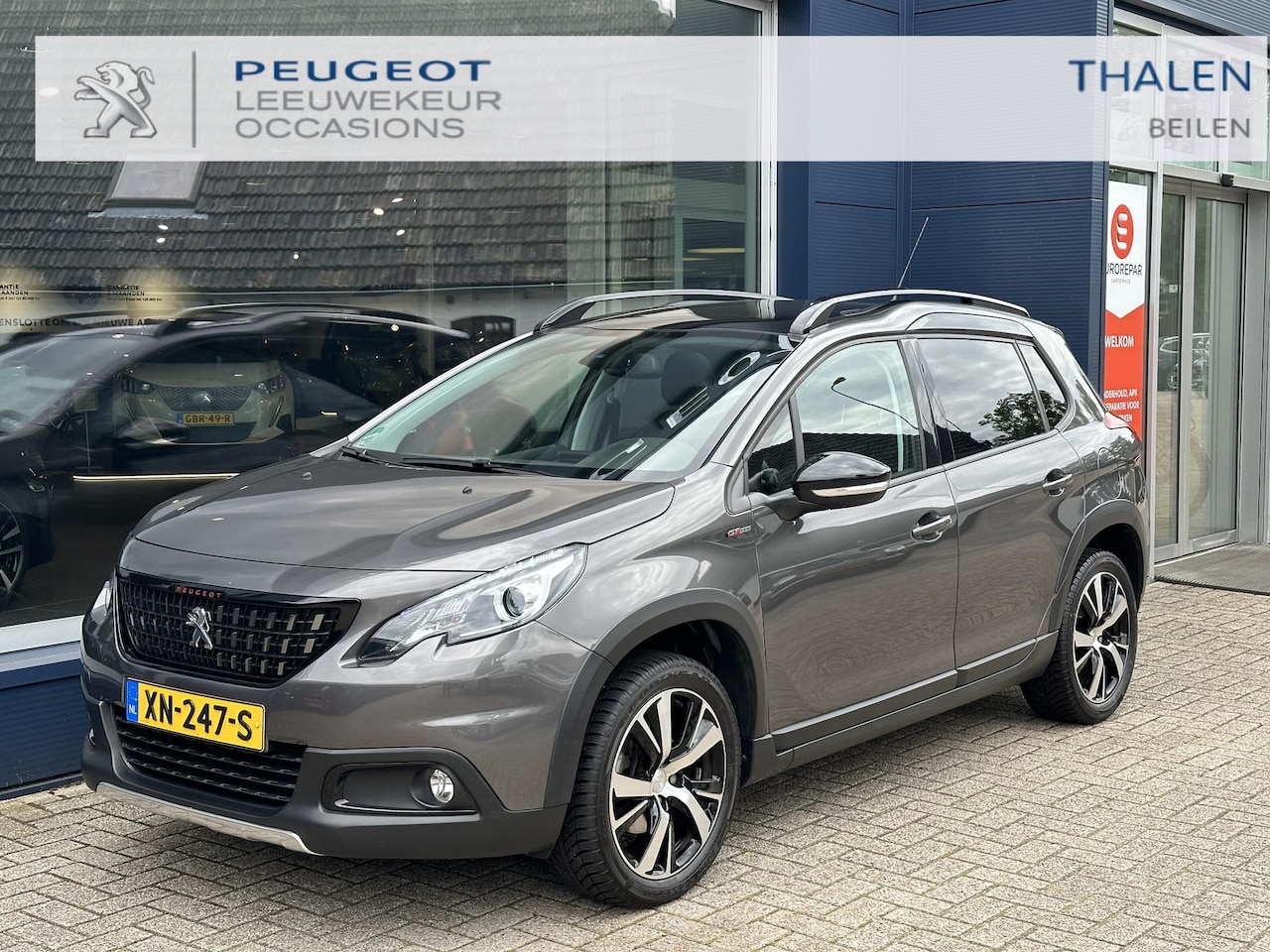 Peugeot 2008 - 1.2 Turbo 110 PK GT-line | Meest Complete Uitvoering | Panoramadak | Trekhaak 1250 KG | Na - AutoWereld.nl