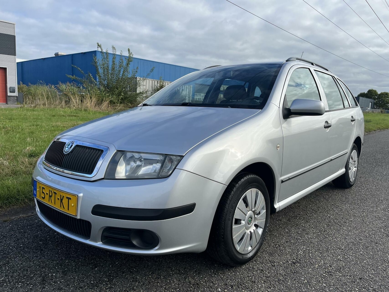 Skoda Fabia Combi - 1.4-16V Equipe Airco Cruise Nieuwe APK - AutoWereld.nl