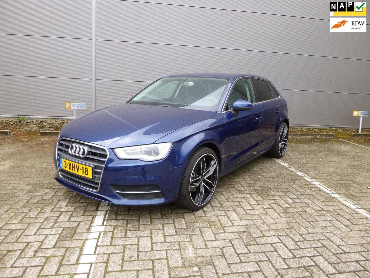 Audi A3 Sportback - 1.6 TDI Ambiente Pro Line plus 1.6 TDI Ambiente Pro Line plus - AutoWereld.nl