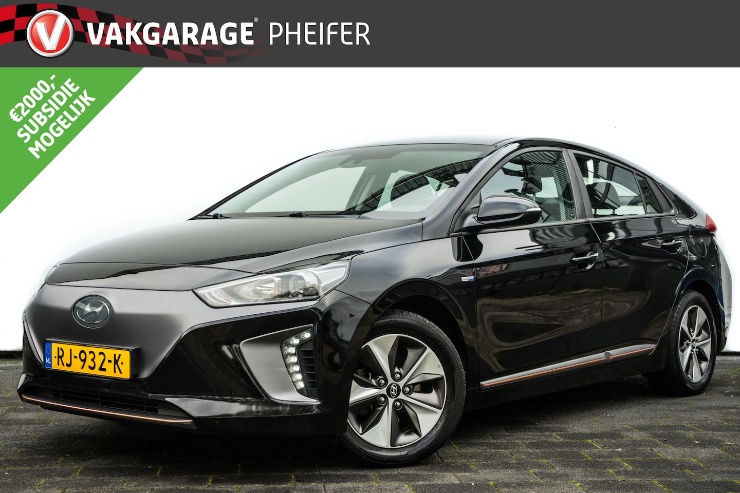 Hyundai IONIQ - Comfort EV € 11.740,- na subsidie!/ Navigatie/ Carplay/ Camera/ Adapt. cruise/ Dab/ Climat - AutoWereld.nl