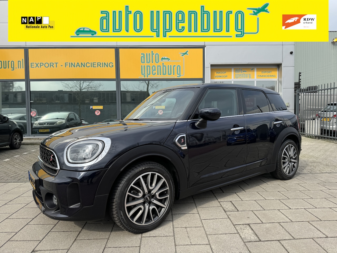 MINI Countryman - Mini 1.5 Cooper MINI Yours * Virtueel Dashboard * 9.123 Km * Leer * Sfeerverlichting * Nav - AutoWereld.nl