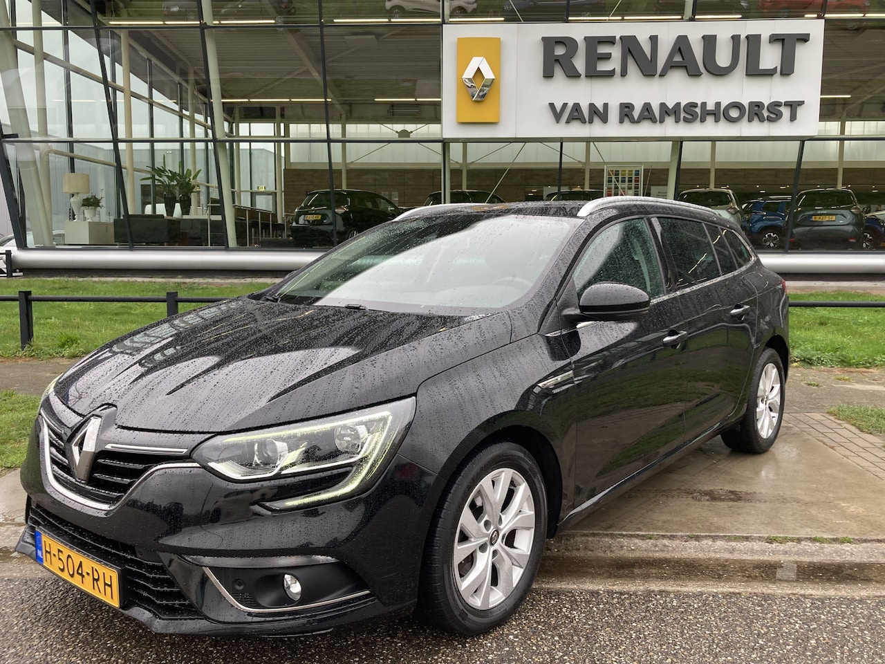 Renault Mégane Estate - 1.3 TCe Limited / 140 PK / Automaat / AppleCarplay / AndroidAuto / Keyless / R-Link 2 / Cr - AutoWereld.nl