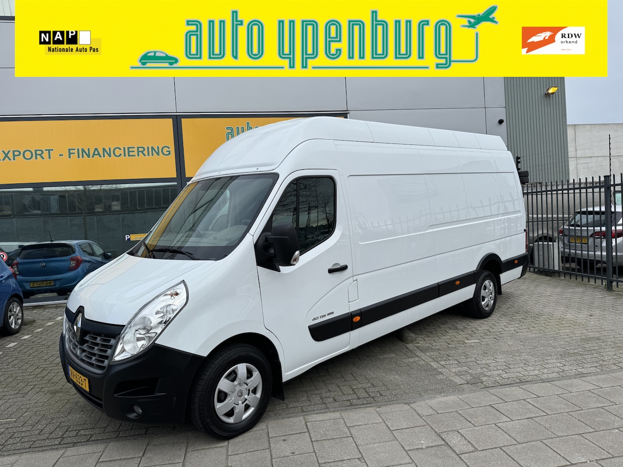 Renault Master - T35 2.3 dCi L4H3 EL * 156.822 Km * Climatronic * Cruise Control * Nw Staat * - AutoWereld.nl