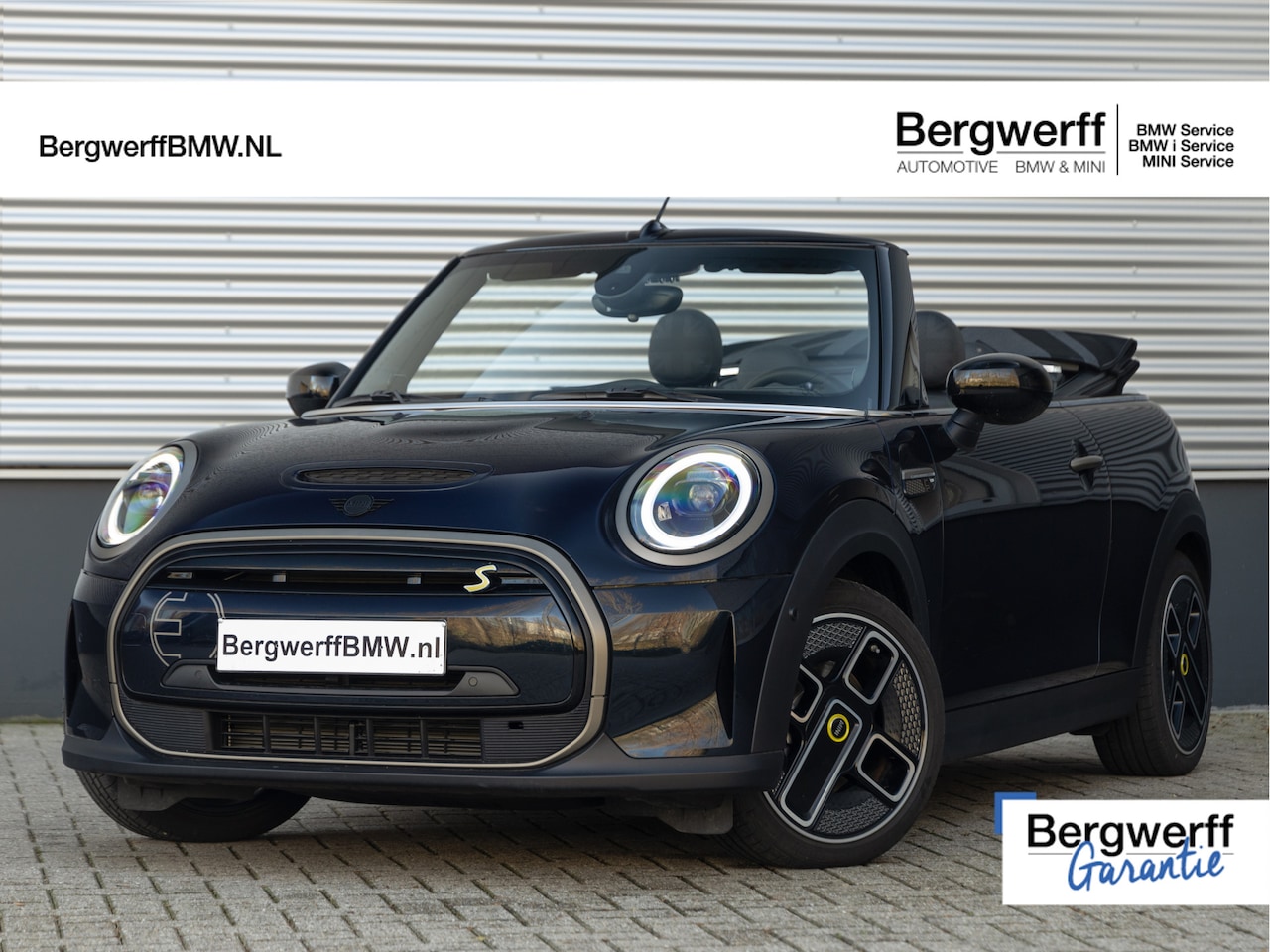 MINI Mini-Electric - MINI Yours - 1 of 999 - Enigmatic black metallic - AutoWereld.nl