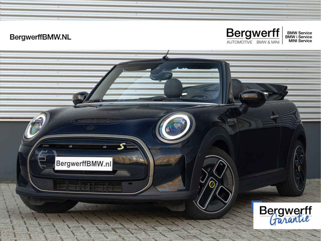 MINI Mini-Electric - MINI Yours - 1 of 999 - Enigmatic Black metallic - AutoWereld.nl