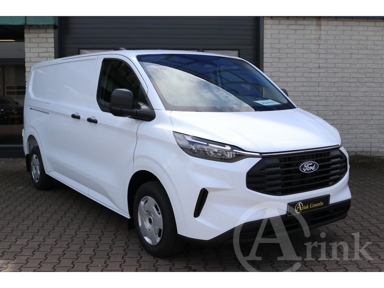 Ford Transit Custom - 300 L2 TREND 136 PK LED CAMERA PDC NAVIGATIE CRUISE STOEL + STUURWIEL VERWARMING LAADRUIMT - AutoWereld.nl