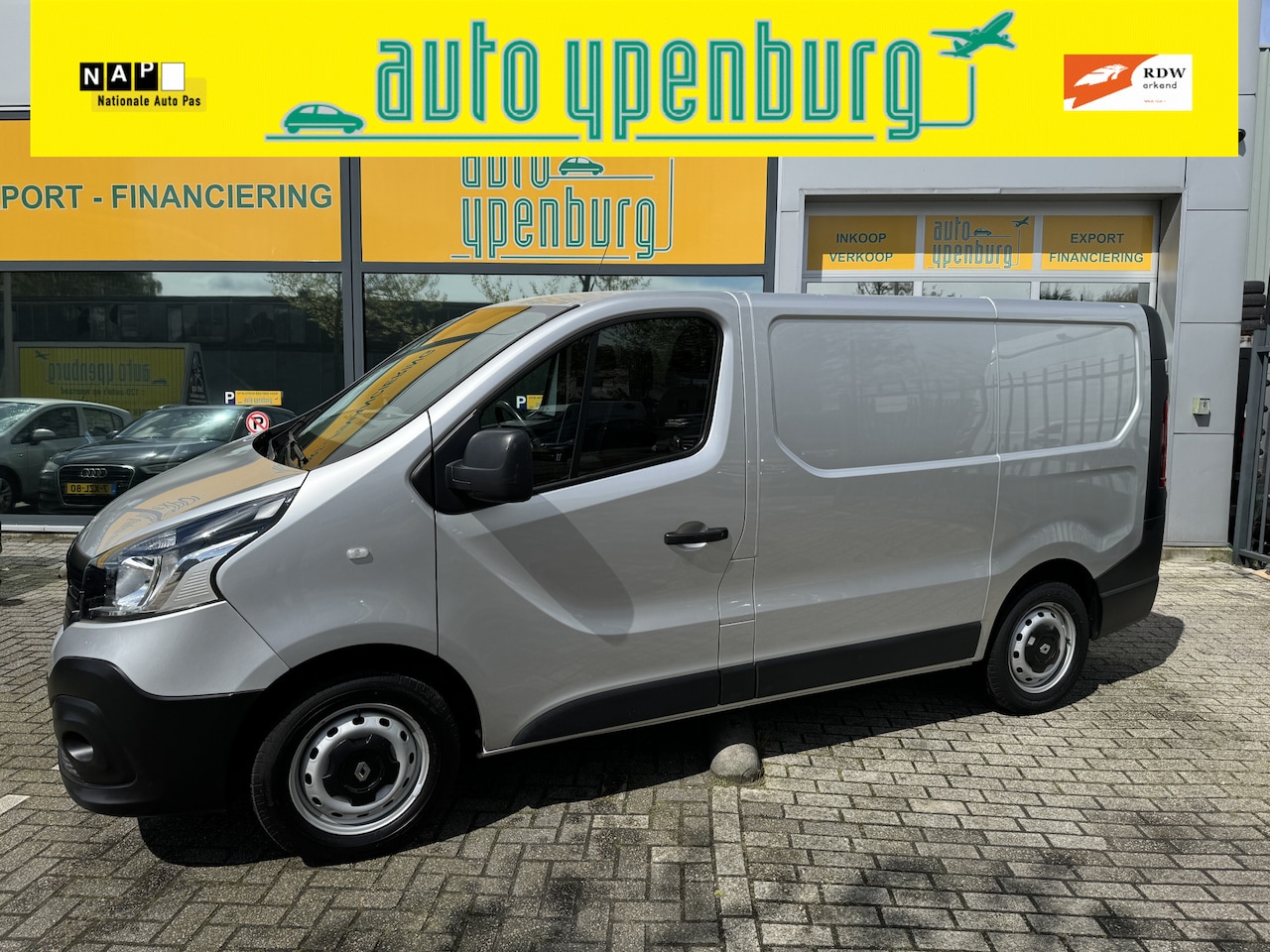 Renault Trafic - 1.6 dCi T27 L1H1 Comfort * 133.817 Km * Navi * Climatronic * - AutoWereld.nl