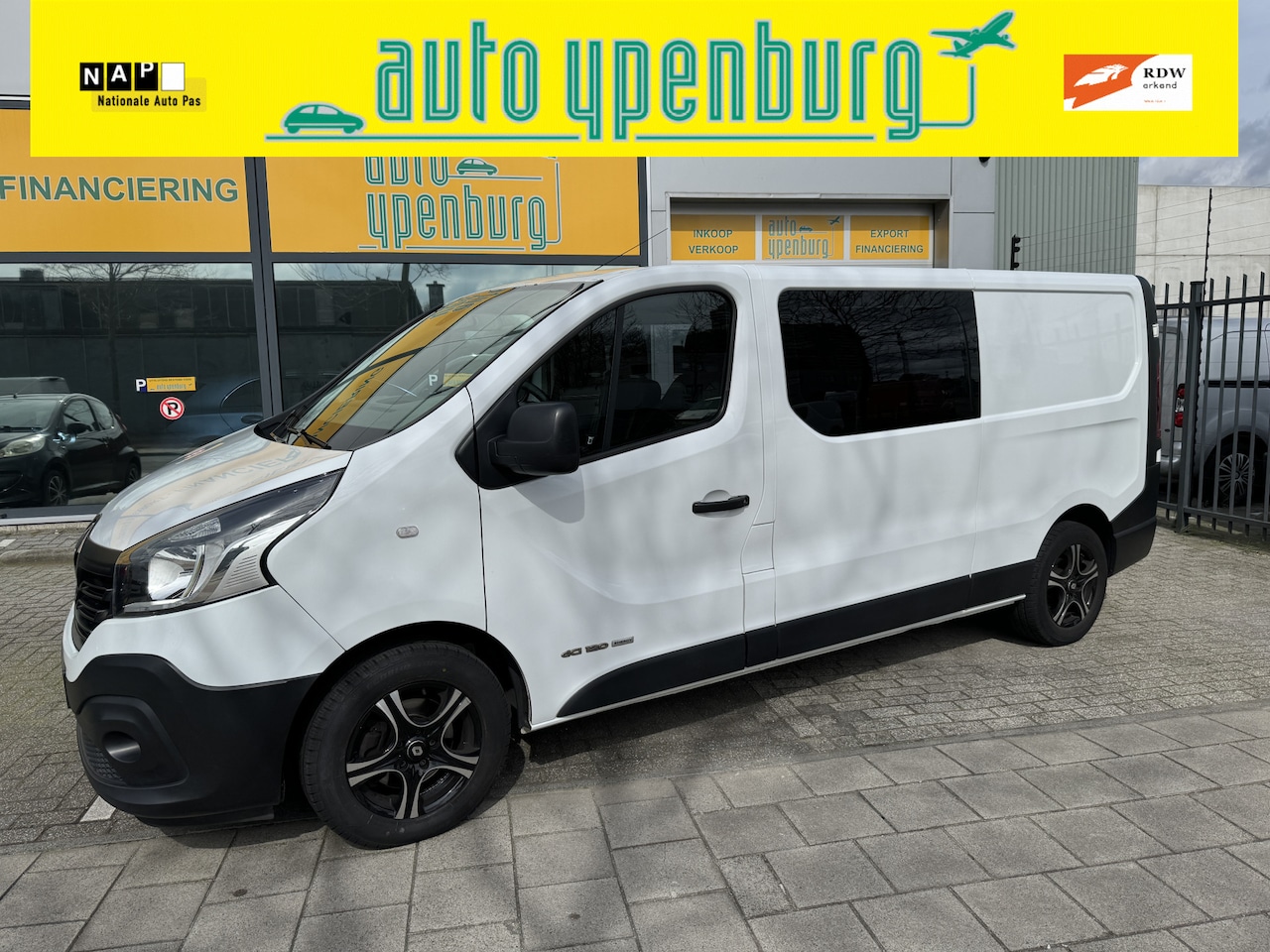 Renault Trafic - 1.6 dCi T29 L2H1 Dubbel Cabine Comfort Energy * 120 PK * NW MOTOR * Navi * Airco * NIEUWST - AutoWereld.nl