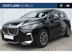 BMW 2-serie Active Tourer - 225e xDrive M Sport Automaat / Sportstoelen / Adaptieve LED / M Adaptief onderstel / Comfo