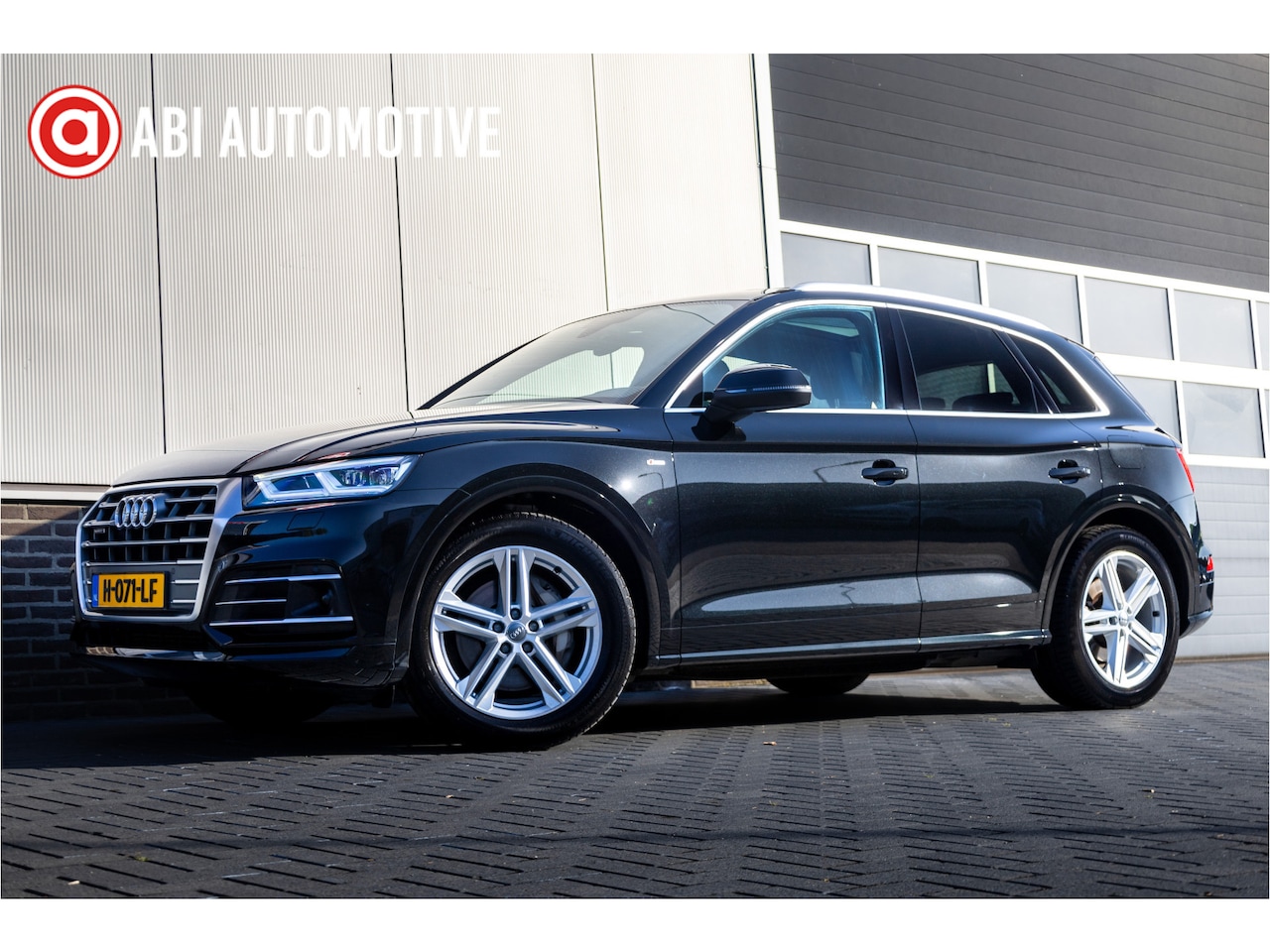 Audi Q5 - 50 TFSI e 300 pk Quattro S Edition NL-Auto/ Pano-Dak/ Leder/ Sportstoelen/ Stoel.Verw/ Luc - AutoWereld.nl