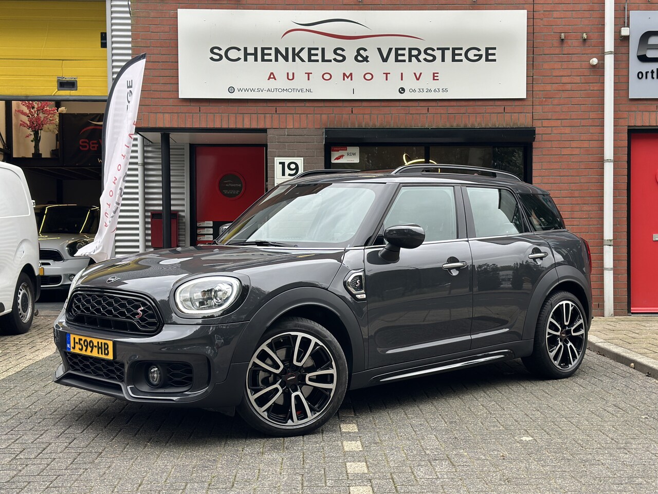 MINI Countryman - Mini 2.0 Cooper S Hammersmith / Panoramadak / Nappa Leer / Dealer Ond / Led - AutoWereld.nl