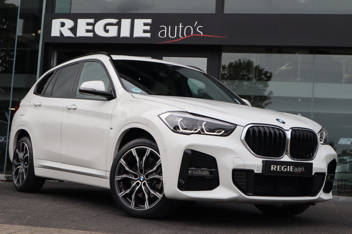 BMW X1 - xDrive25e M-pakket Navi Leer Led - AutoWereld.nl