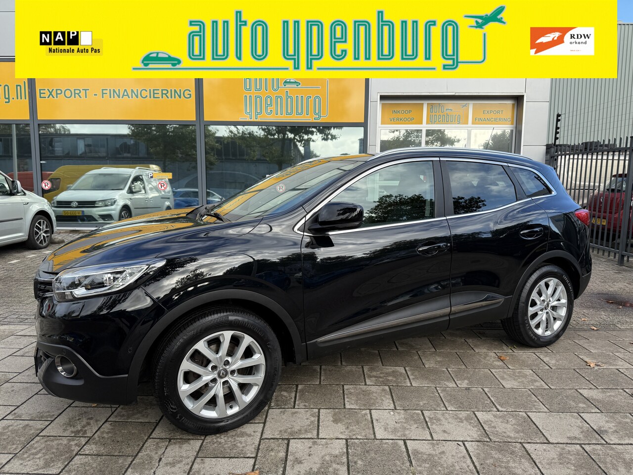 Renault Kadjar - 1.2 TCe Intens * Panoramadak * Navi * Climatronic * Leder / Stof * - AutoWereld.nl