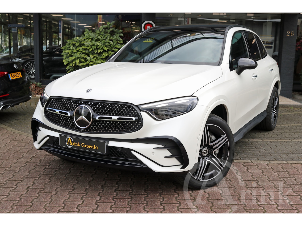 Mercedes-Benz GLC-klasse - 300e 4MATIC AMG Line Premiumplus Rijassistentiepakket Panoramadak Nappa Leder - AutoWereld.nl