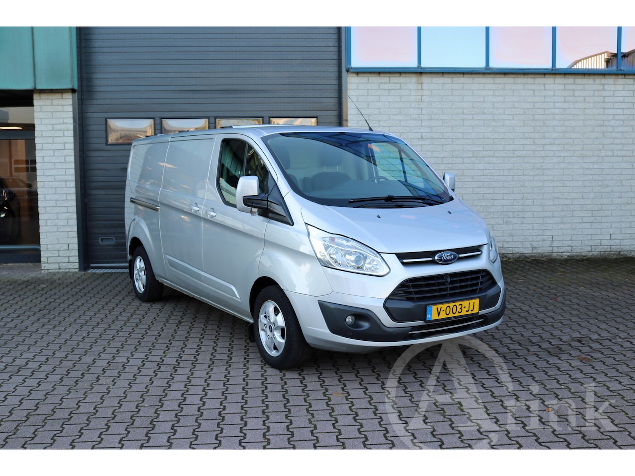 Ford Transit Custom - 2.0 TDCI L2 Limited 170Pk Automaat 2x Schuifdeur Camera Navi - AutoWereld.nl