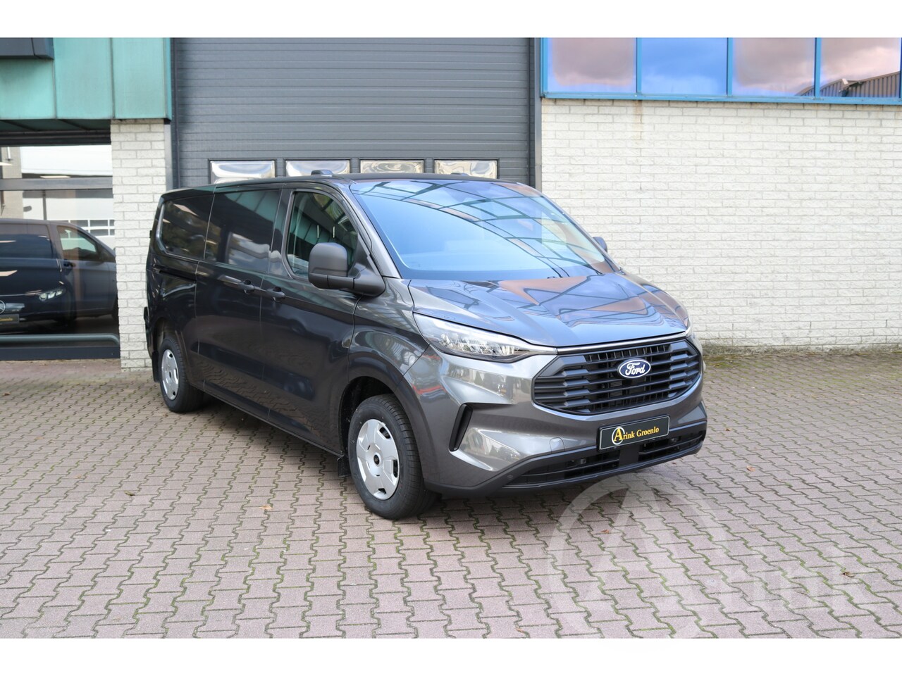 Ford Transit Custom - 320 2.0 TDCI L2H1 Trend 170 Pk 2X Schuifdeur Automaat Navigatie Adaptive Cruise LED Dodeho - AutoWereld.nl