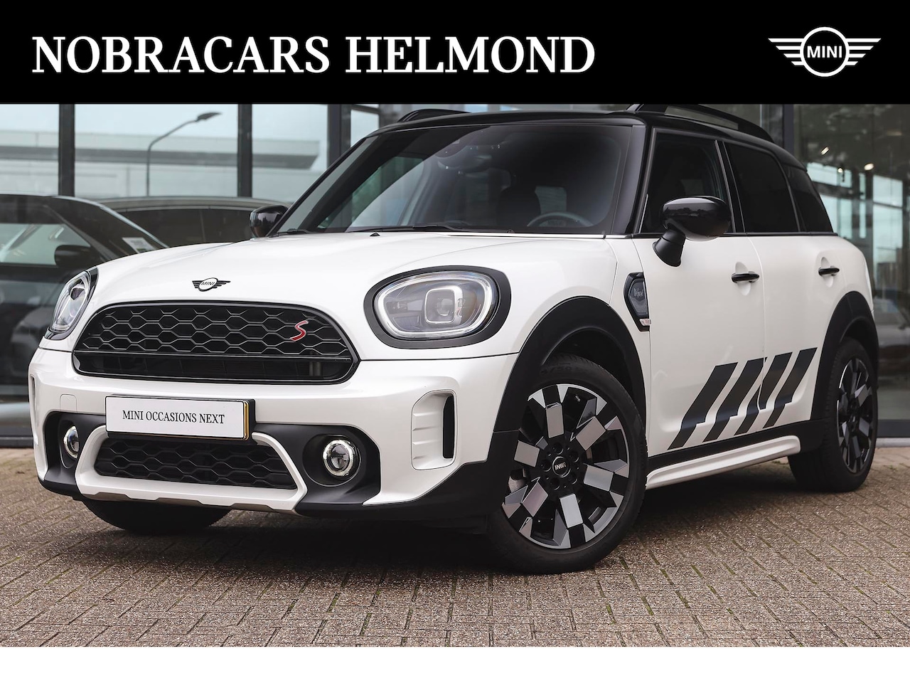 MINI Countryman - Cooper S Untamed Automaat / Achteruitrijcamera / Comfortstoelen / Stoelverwarming / LED / - AutoWereld.nl