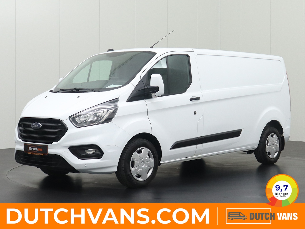 Ford Transit Custom - 2.0TDCI 130PK Lang | Navigatie | 3-Persoons | Betimmering | Cruise - AutoWereld.nl