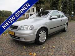 Opel Astra - 1.6 Edition Airco Cruisecontrol Trekhaak *Apk t/m 26-5-2025