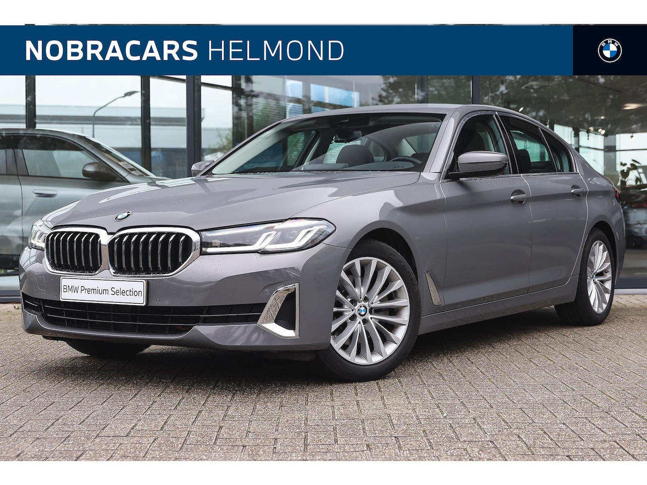 BMW 5-serie - 520i High Executive Luxury Line Automaat / Live Cockpit Professional / Comfortstoelen / St - AutoWereld.nl