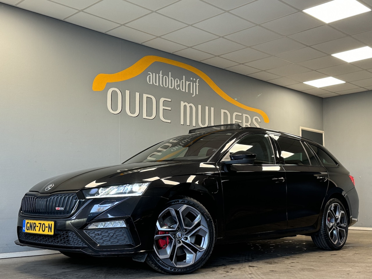 Skoda Octavia Combi - 1.4 TSI RS iV PHEV Panoramadak/Massagestoel/CrystalLight - AutoWereld.nl