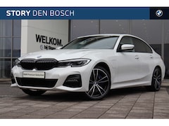 BMW 3-serie - 330e High Executive M Sport Automaat / Laserlicht / Sportstoelen / Head-up / Adaptief M on