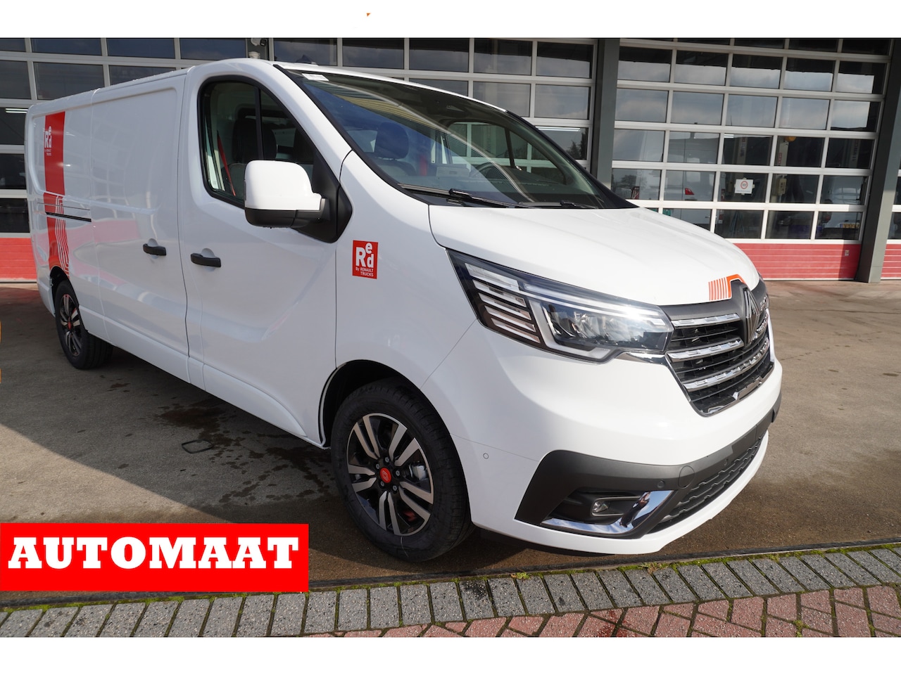 Renault Trafic - 2.0 Blue dCi 170pk T30 L2H1 Red Edition Exclusive Automaat Schuifdeur L / R Nr. V180 | Cli - AutoWereld.nl