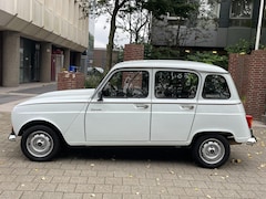 Renault 4 - 4 R4 Savane