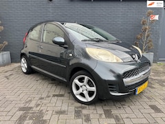 Peugeot 107 - 1.0-12V XS Automaat Airco Toerenteller NAP Nwe Koppeling Inruil mogelijk