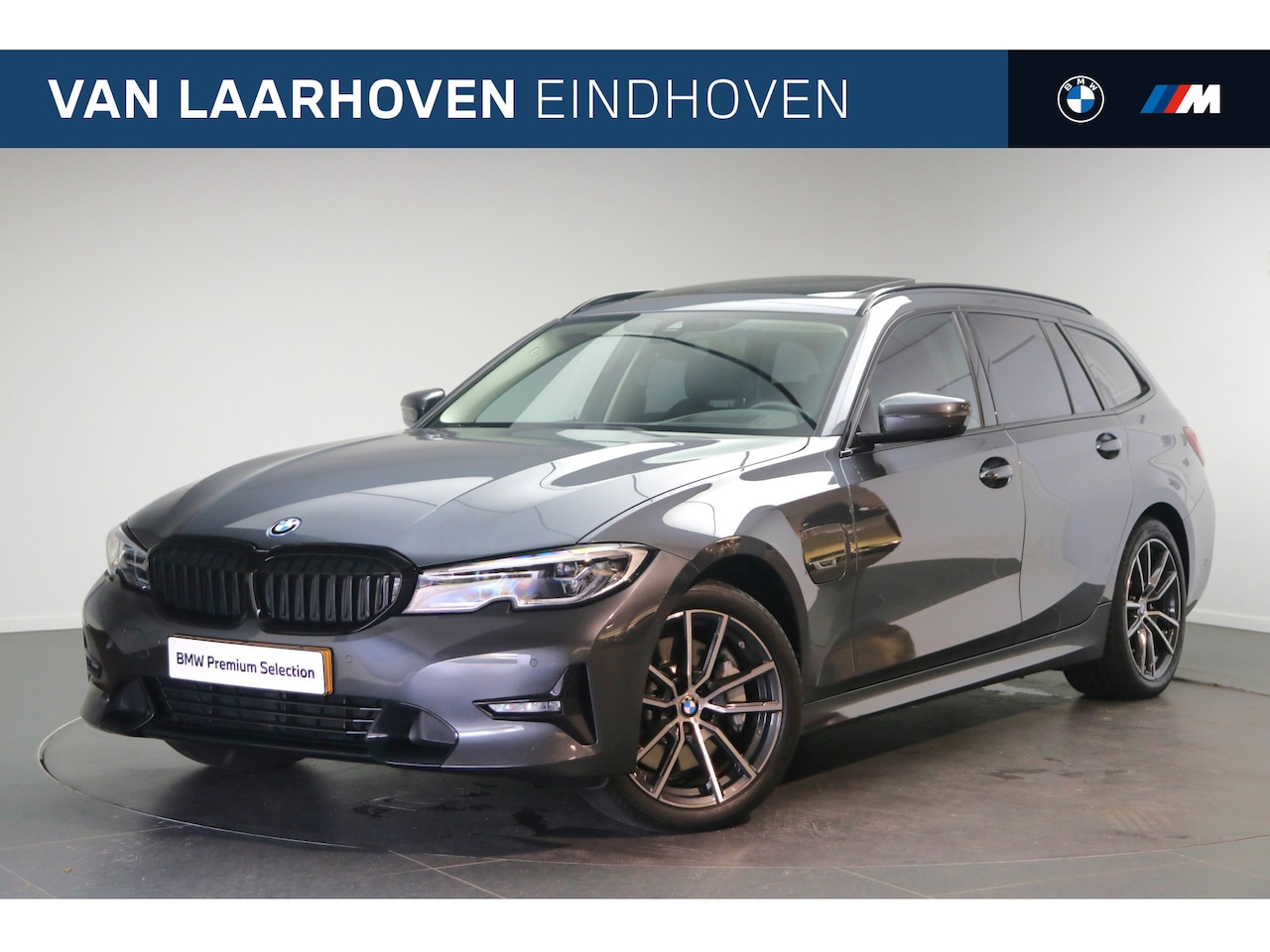 BMW 3-serie Touring - 330e High Executive Sport Line Automaat / Panoramadak / Laserlight / M Adaptief onderstel - AutoWereld.nl