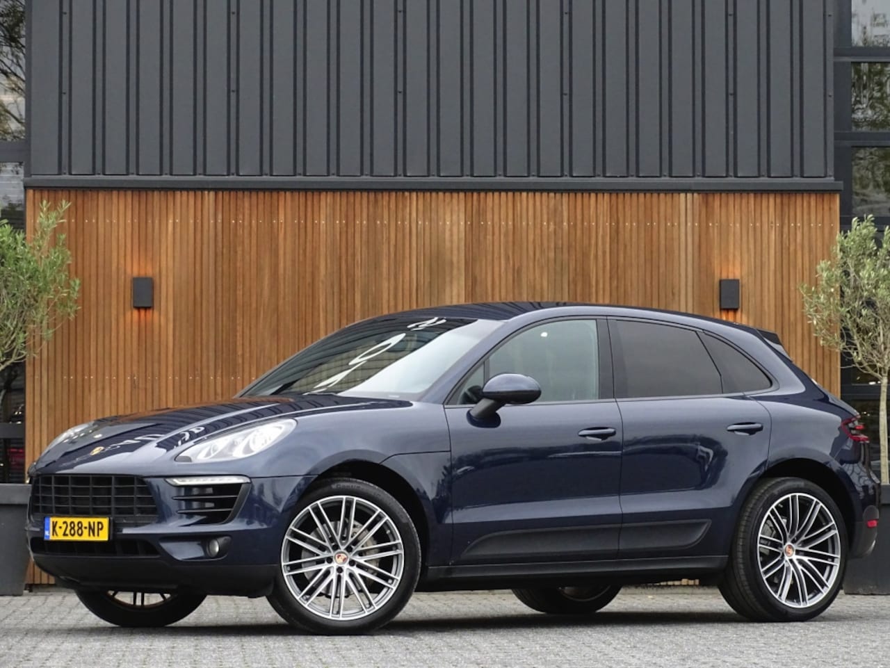 Porsche Macan - 3.0 S 340PK PDK / PCM / carbon / LED - AutoWereld.nl