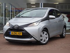 Toyota Aygo - 1.0 VVT-i x-play | 5deurs | Dealerauto | Airco | Elek. pakket | Camera | Inruil mogelijk |