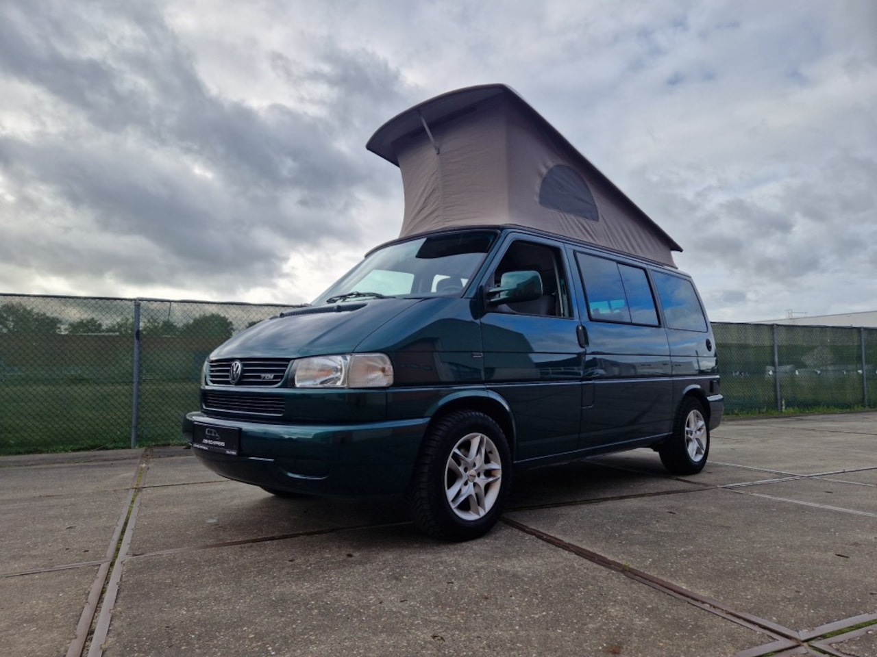 Volkswagen Transporter California - Westfalia 2.5TDI Airco - AutoWereld.nl