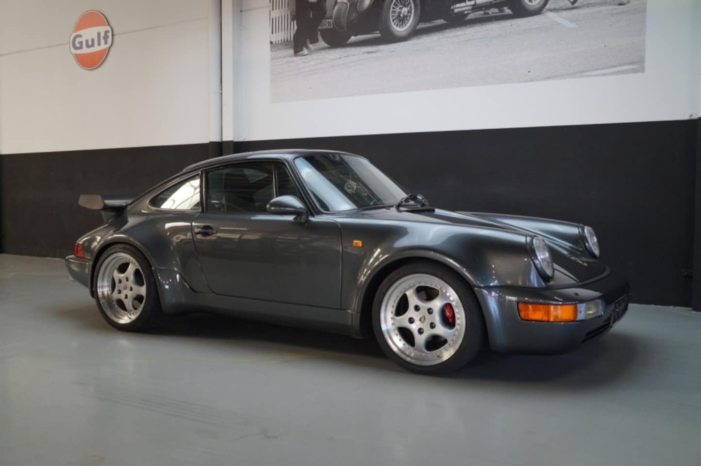 Porsche 911 - 964 Carrera 2 Turbo Look (1990) - AutoWereld.nl