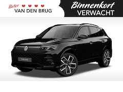 Volkswagen Tiguan - R-Line-Edition 1.5 eHybrid 204 pk | HD Matrix verlichting | Black style | Pano dak | 360 c