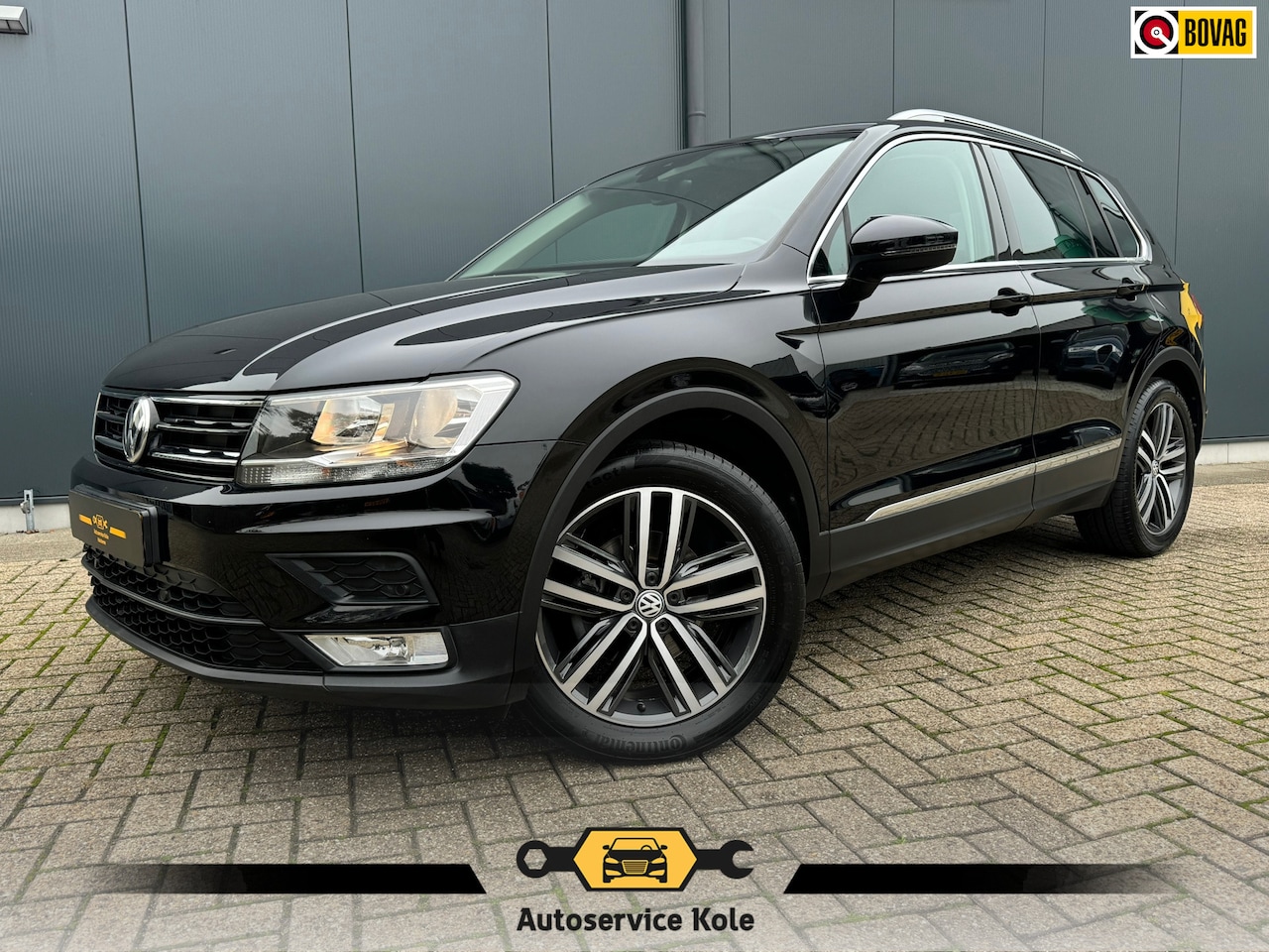 Volkswagen Tiguan - 1.4 TSI Connected Series * AppleCarPlay * PDC * Trekhaak * - AutoWereld.nl