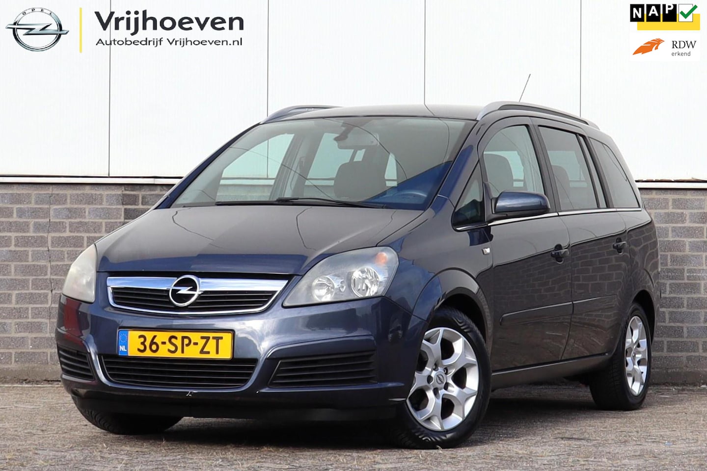 Opel Zafira - 1.8 Cosmo 7 Pers. Trekhaak - AutoWereld.nl