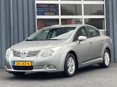 Toyota Avensis - 1.8 VVTi Navigatie Clima Cruise