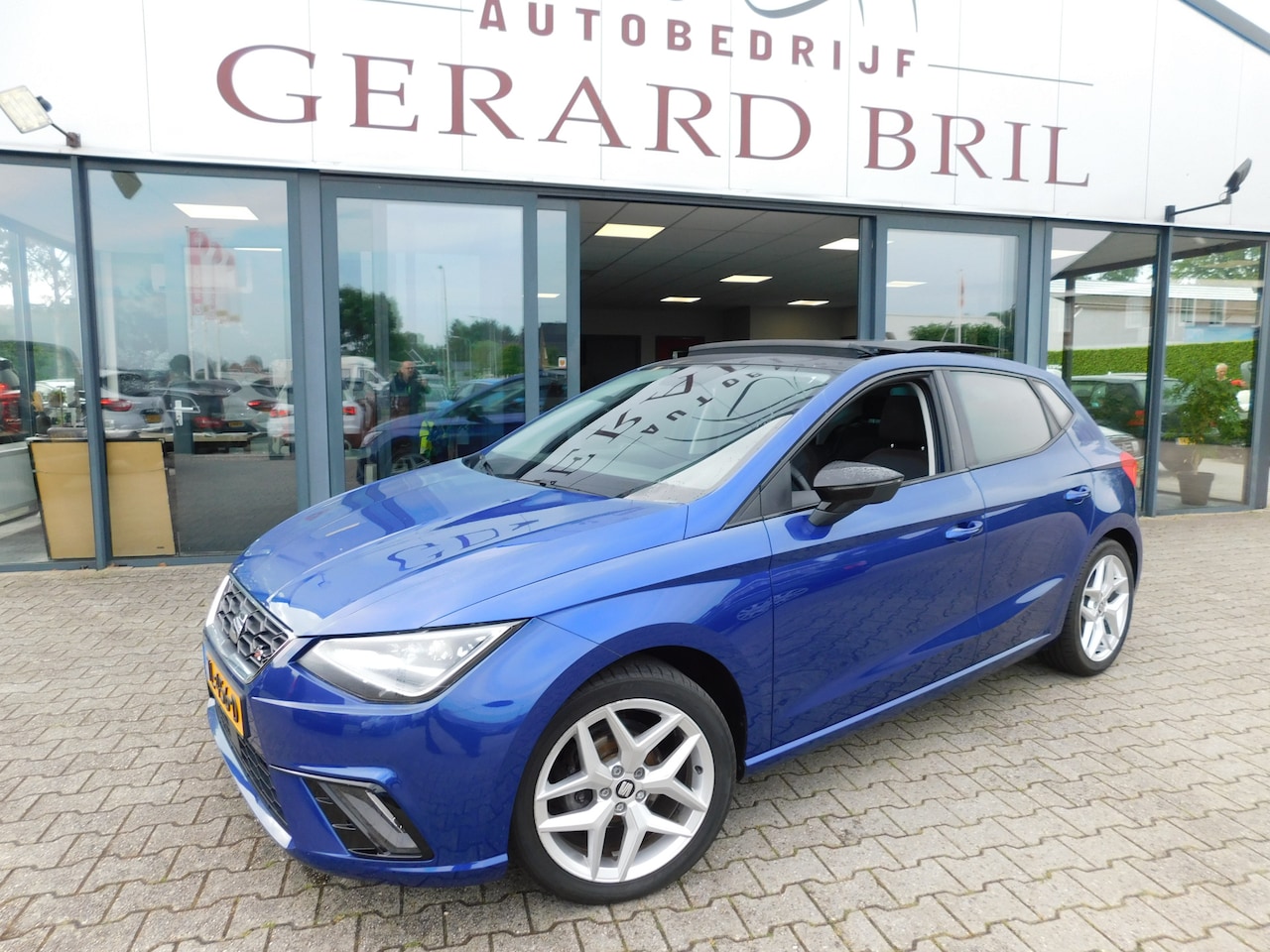 Seat Ibiza - 1.0 TSI FR Business Intense 1.0 TSI FR Business Intense, Led, Panodak - AutoWereld.nl