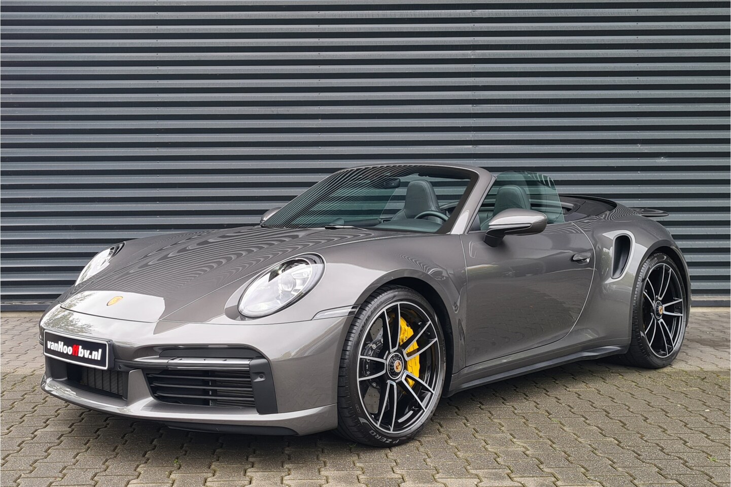 Porsche 911 Cabrio - 3.8 Turbo S - Burmester - Stoelkoeling - Agaatgrijs - AutoWereld.nl