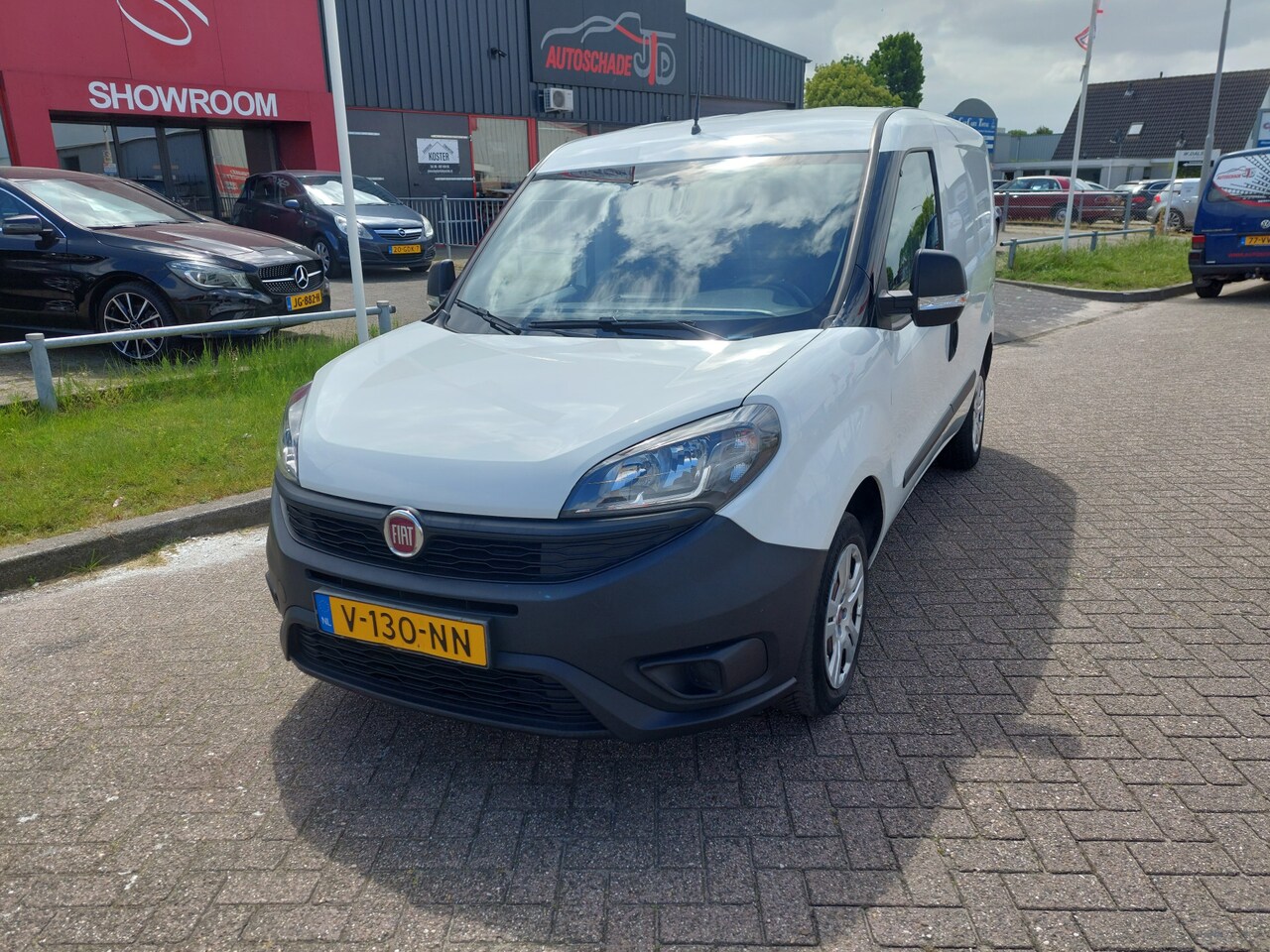 Fiat Doblò Cargo - 1.3 MJ L1H1 Actual 1.3 MJ L1H1 Actual - AutoWereld.nl